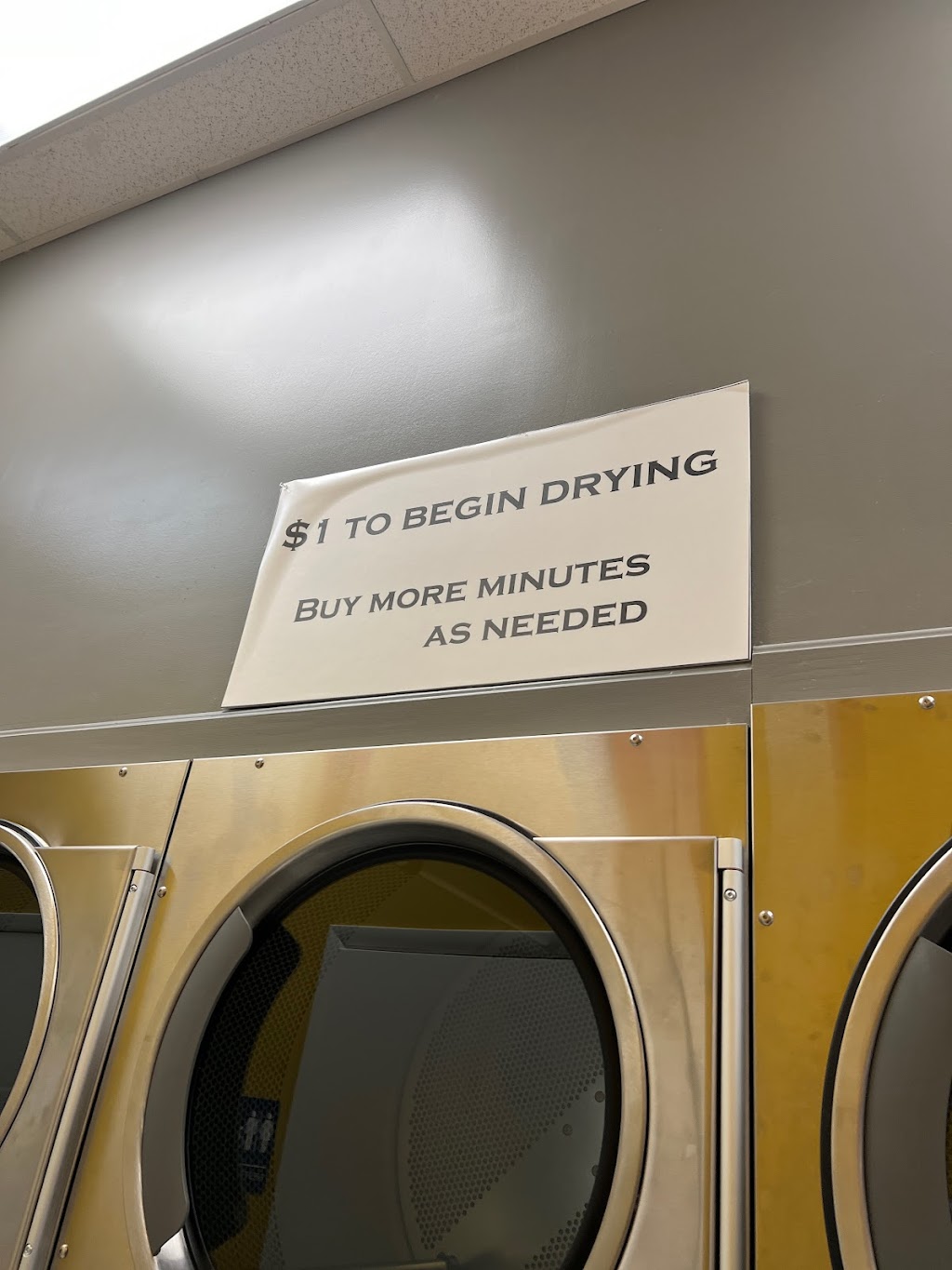 Metro Laundromat | 1827 McKees Rocks Rd, McKees Rocks, PA 15136, USA | Phone: (412) 880-7096