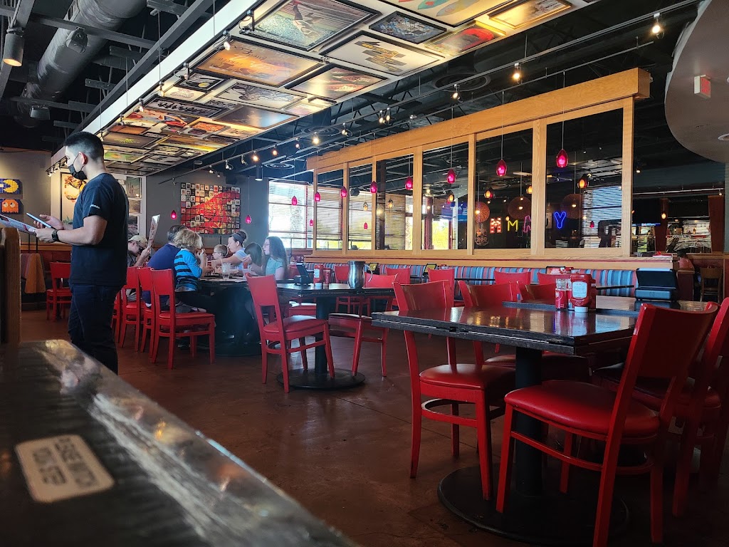 Red Robin Gourmet Burgers and Brews | 3420 W Chandler Blvd, Chandler, AZ 85226, USA | Phone: (480) 814-7766