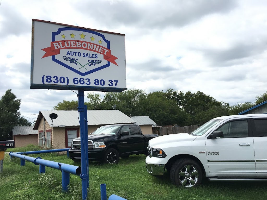 Bluebonnet Auto Sales | 511 N Teel Dr, Devine, TX 78016 | Phone: (830) 663-8037