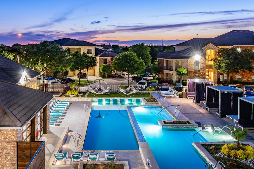 Cortland Fossil Creek | 6101 N Riverside Dr, Fort Worth, TX 76137, USA | Phone: (817) 385-9415
