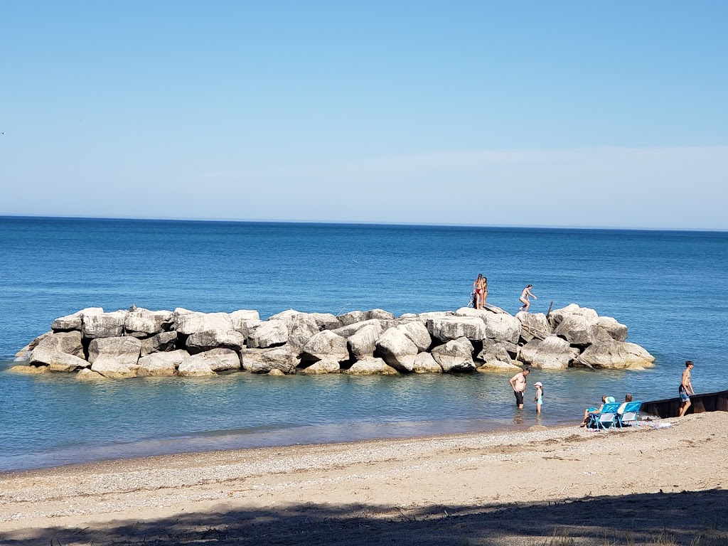 Klode Park | 5960 N Lake Dr, Whitefish Bay, WI 53217, USA | Phone: (414) 962-6690