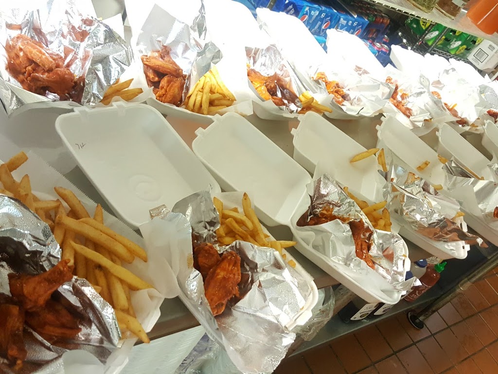 Wings World - Wheatland | 3207 E Kirnwood Dr #118, Dallas, TX 75237, USA | Phone: (214) 238-2738