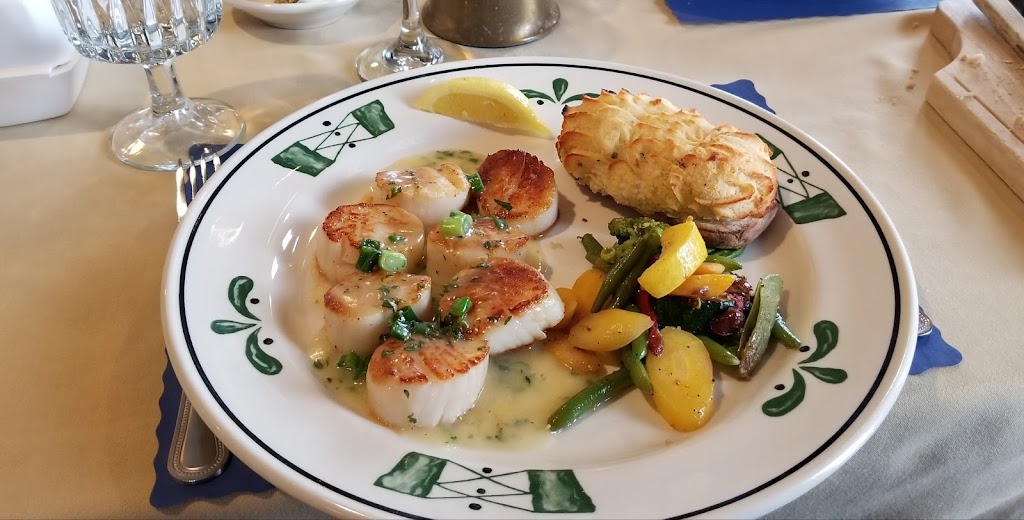 Colony Seafood And Steakhouse | 876 Main Rd, Irving, NY 14081, USA | Phone: (716) 934-4826