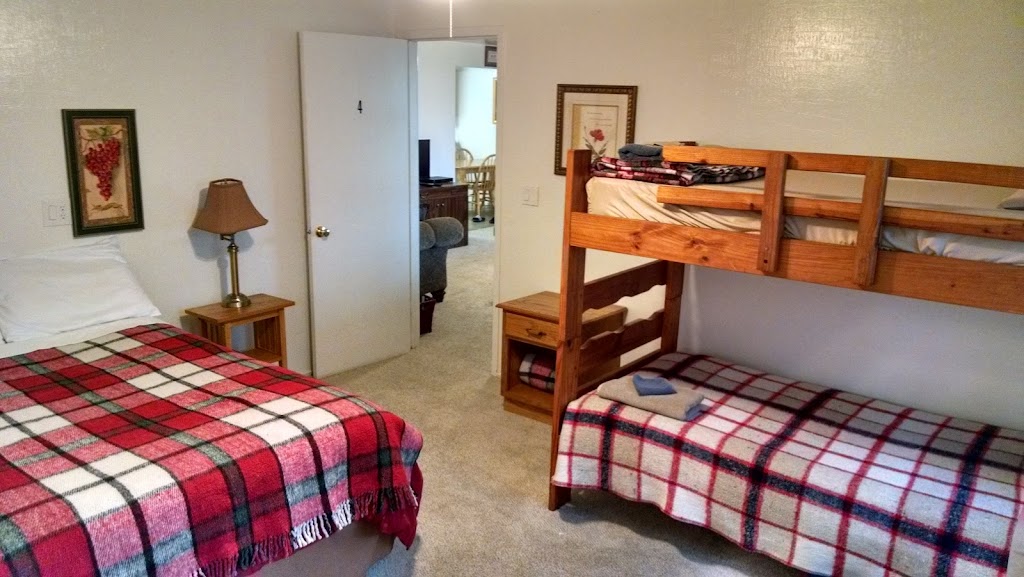 Hostel Boise | 17322 Can-Ada Rd, Nampa, ID 83687, USA | Phone: (208) 467-6858