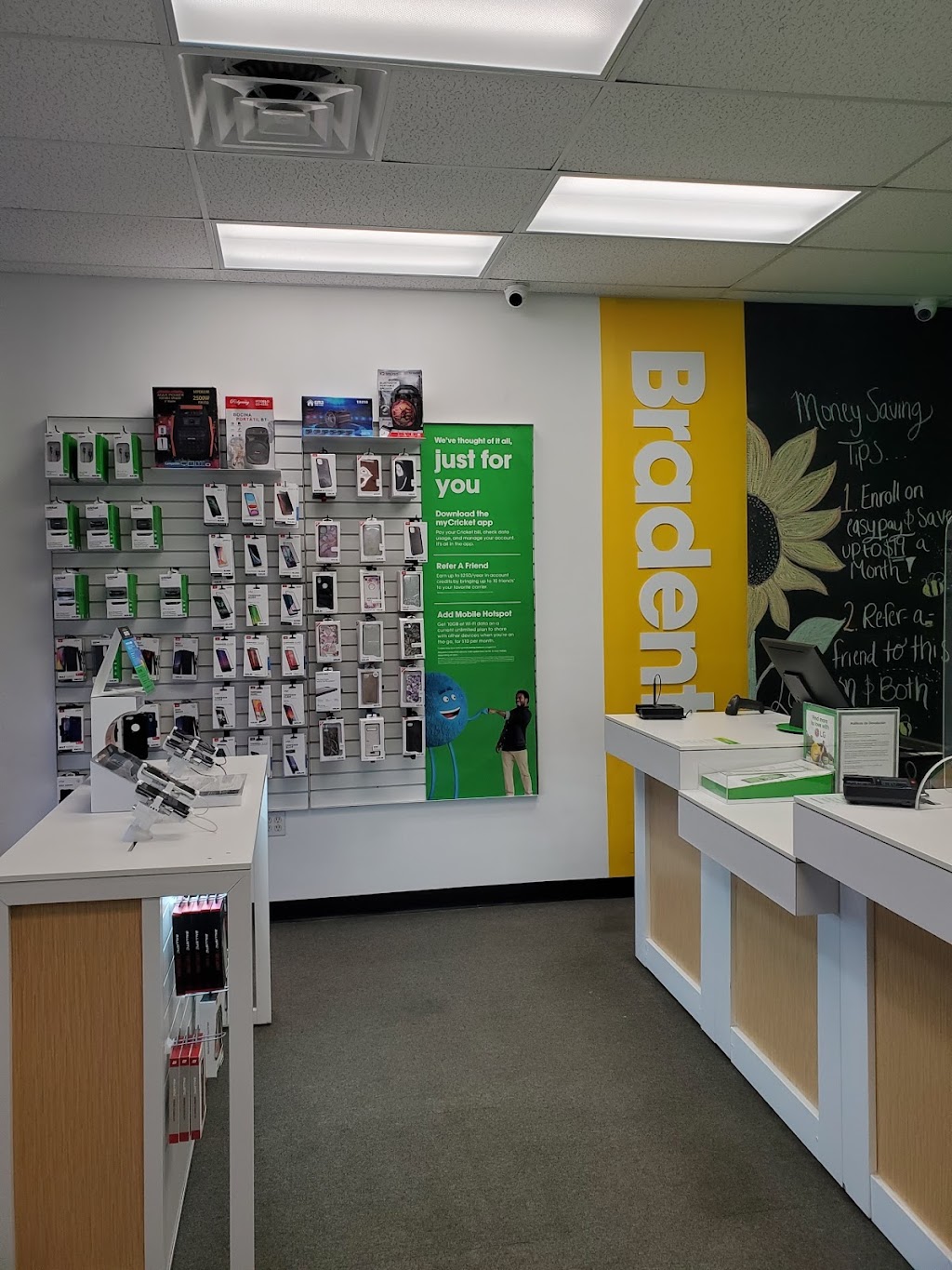 Cricket Wireless Authorized Retailer | 5613 15th St E, Bradenton, FL 34203, USA | Phone: (941) 900-2521