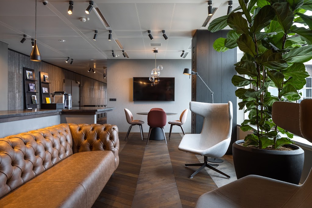 Oliver Wyman BV | Strawinskylaan 4101, 1077 ZX Amsterdam, Netherlands | Phone: 020 541 9750 Oliver Wyman BV | Strawinskylaan 4101, 1077 ZX Amsterdam, Netherlands | Phone: 020 541 9750