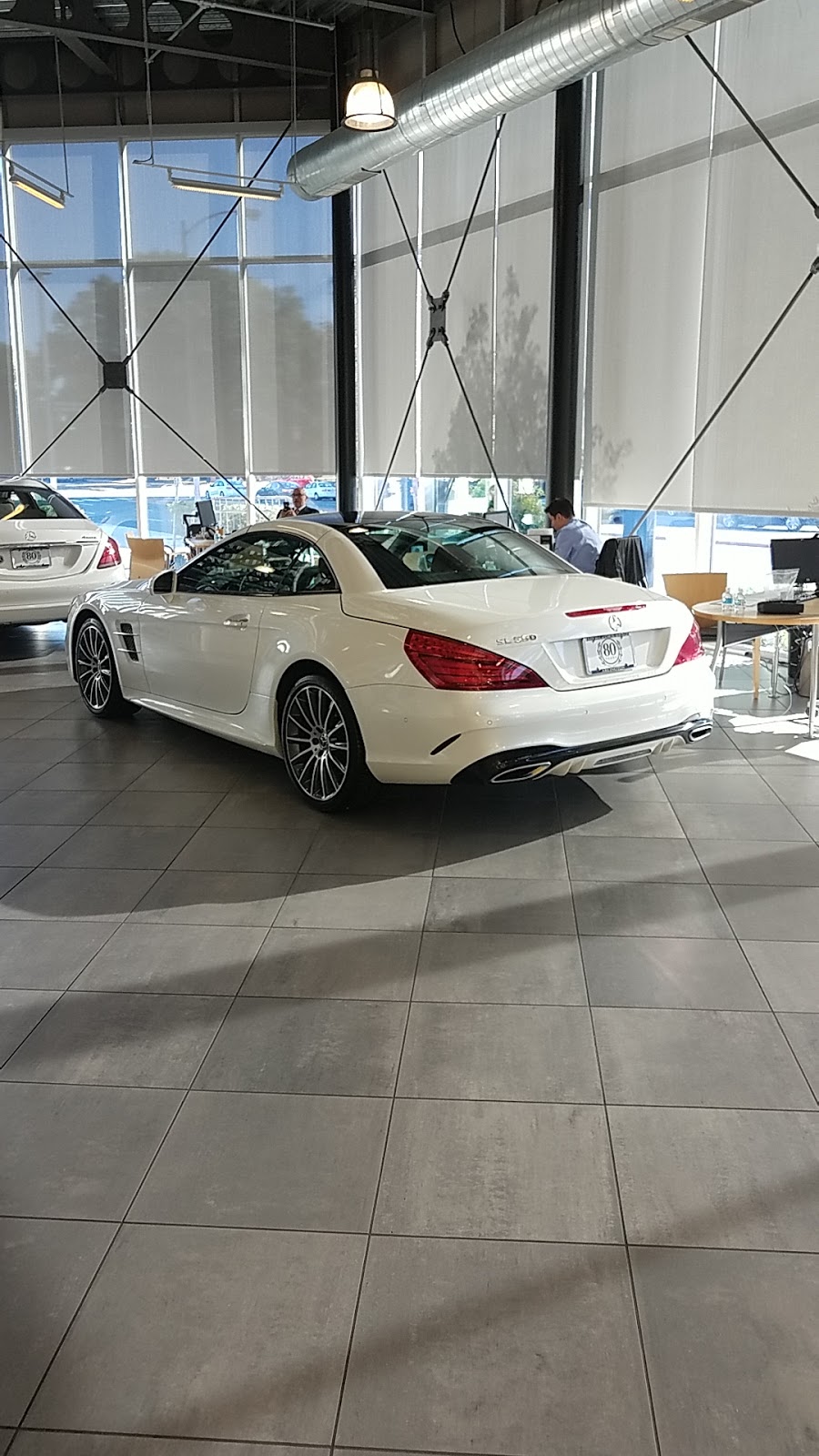 Mercedes-Benz of Arlington | 585 N Glebe Rd, Arlington, VA 22203, USA | Phone: (703) 525-2100