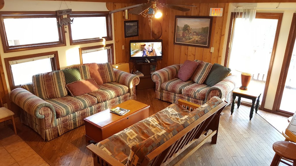 Stone Mountain Chalets | 6848 Stone Rd, Great Valley, NY 14741, USA | Phone: (716) 222-1515