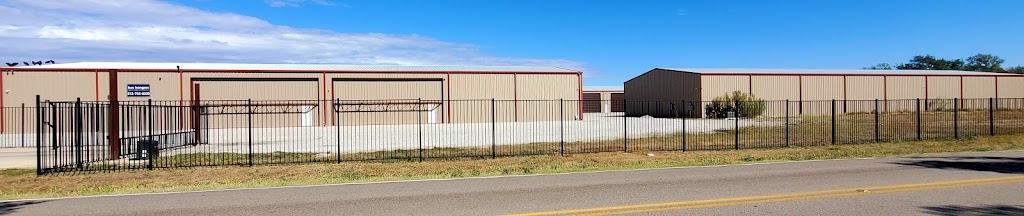 Bus Hangars, LLC | 655 Co Rd 414, Spicewood, TX 78669, USA | Phone: (512) 755-0220