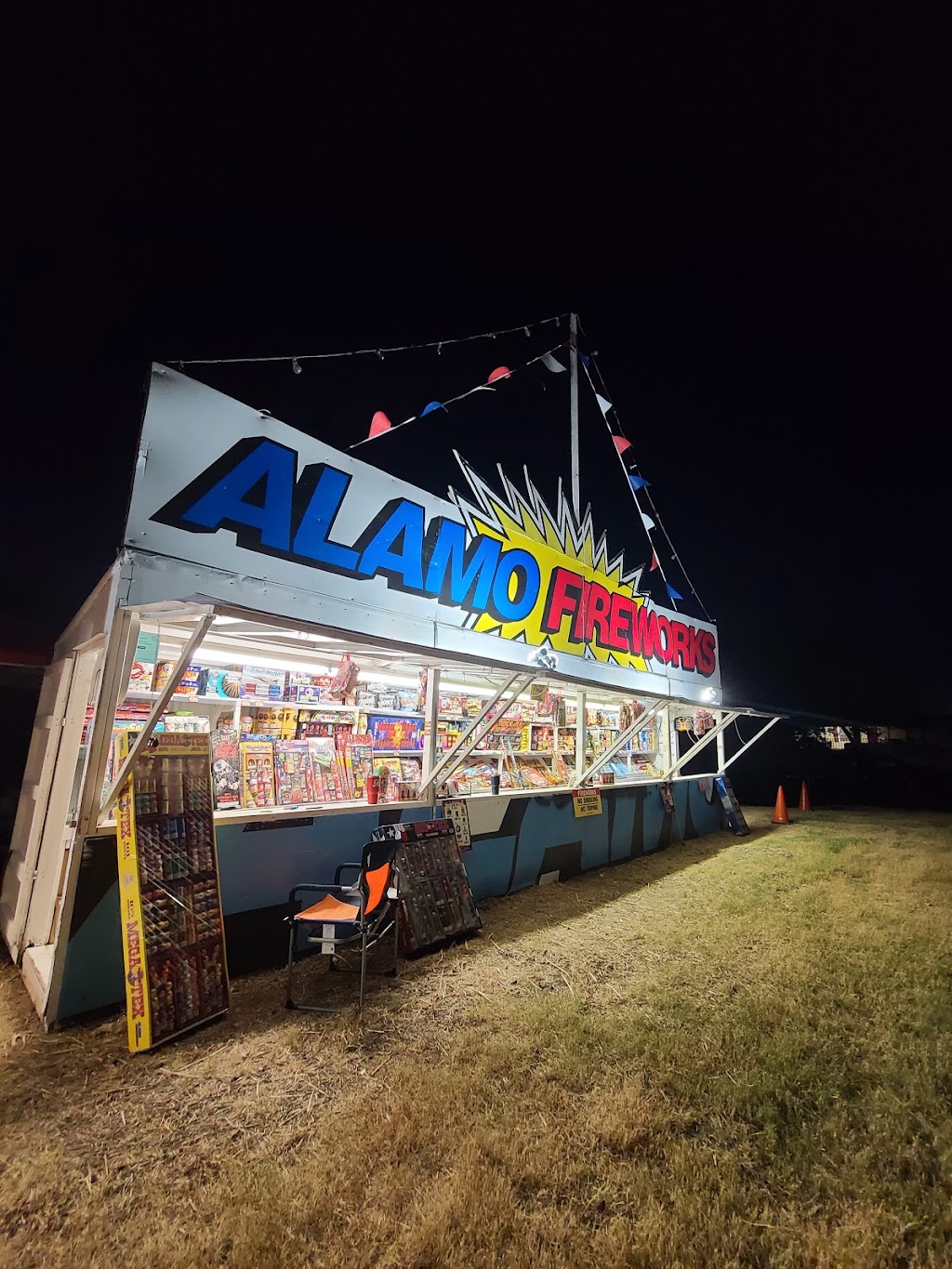 Alamo Fireworks Stand | 151 Watson Ln E, New Braunfels, TX 78130, USA | Phone: (210) 667-1106