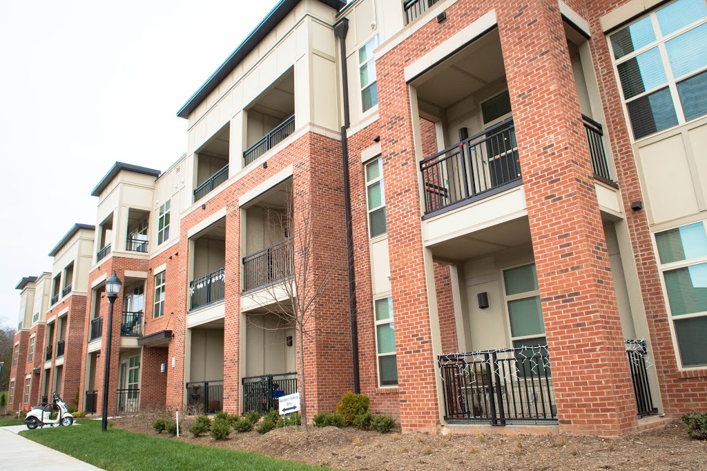 Apartments at Palladian Place | 260 Leigh Farm Rd, Durham, NC 27707 | Phone: (919) 736-6112