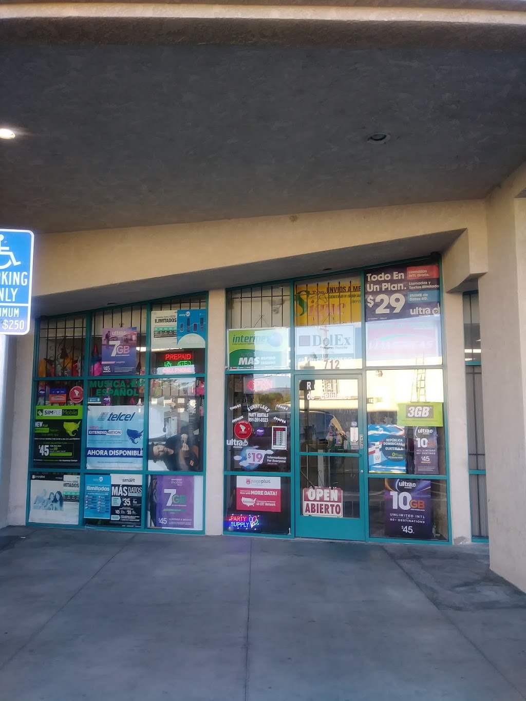 Joanas Variety Store | 712 S San Jacinto Ave, San Jacinto, CA 92583, USA | Phone: (951) 654-5691