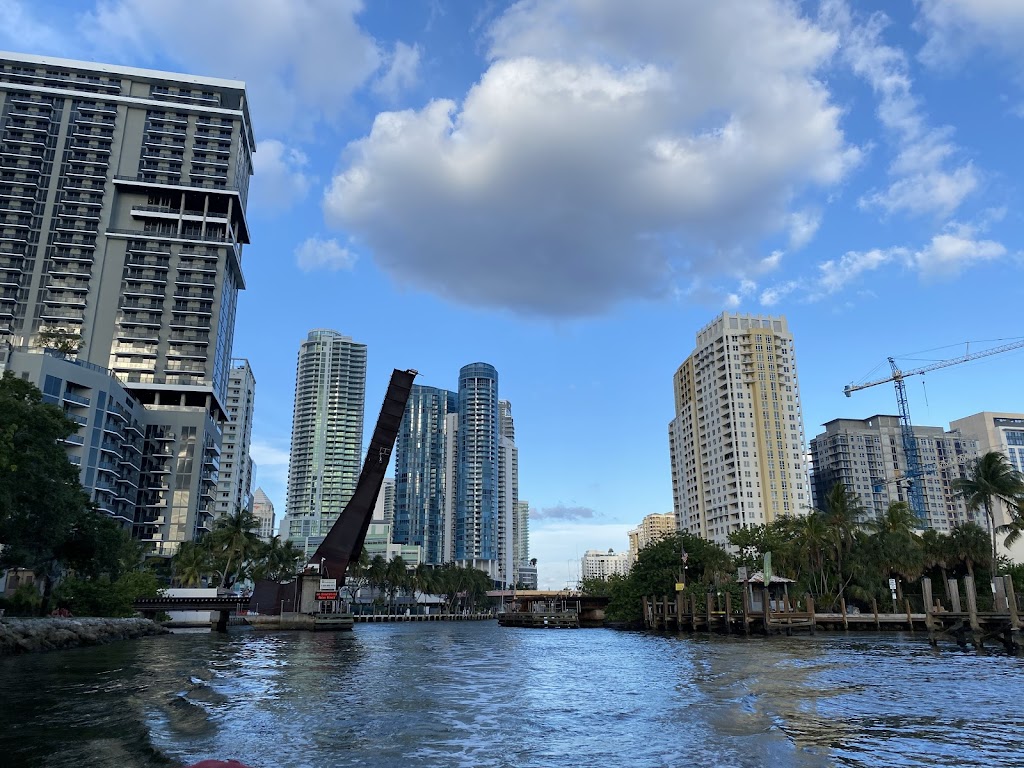 A Day on the Water | 937 Mandarin Isle, Fort Lauderdale, FL 33315, USA | Phone: (954) 868-7151