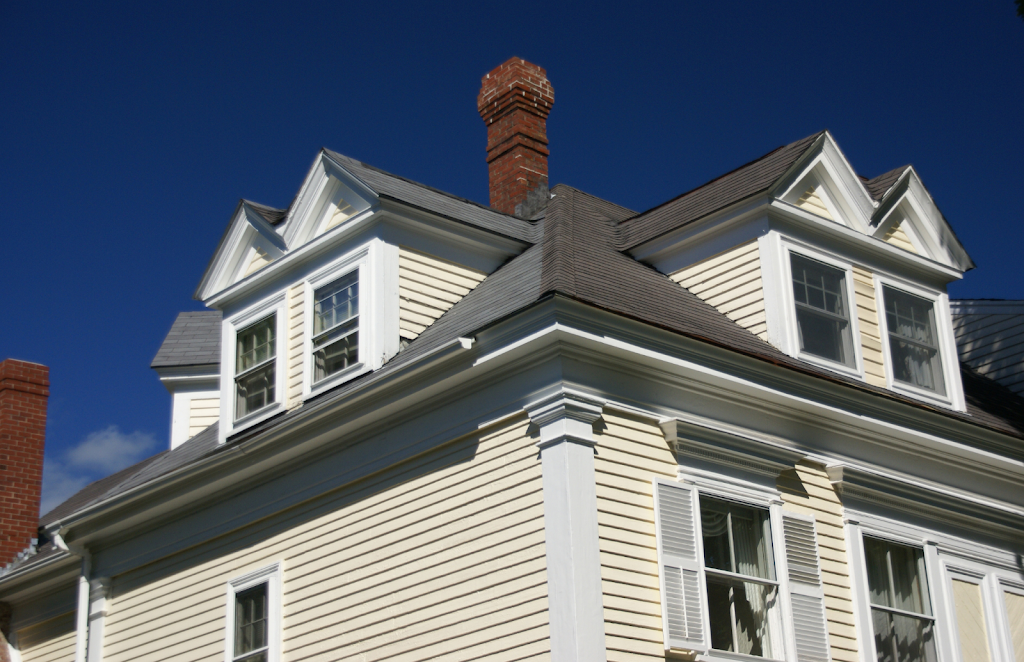 The Siding Circus City | 7317 Oak Run Ln, Sarasota, FL 34243, USA | Phone: (941) 841-8434