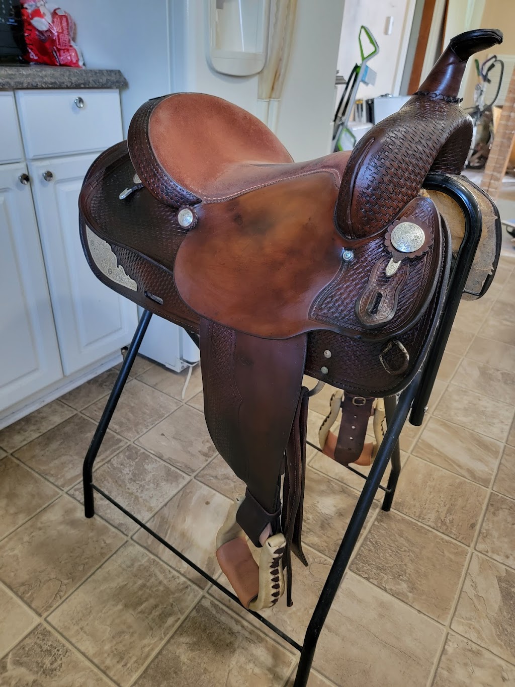 Lovedahl Saddlery, LLC | 3119 Roush Rd, Hillsboro, OH 45133, USA | Phone: (937) 763-6275