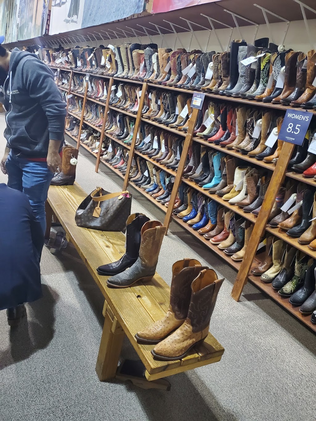 Lucchese Bootmaker | 11751 Gateway Blvd W, El Paso, TX 79936, USA | Phone: (915) 594-7100