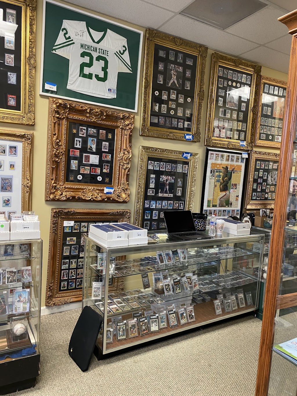 Cs Cards & Collectibles | 17898 Mack Ave, Grosse Pointe, MI 48230, USA | Phone: (313) 469-1551