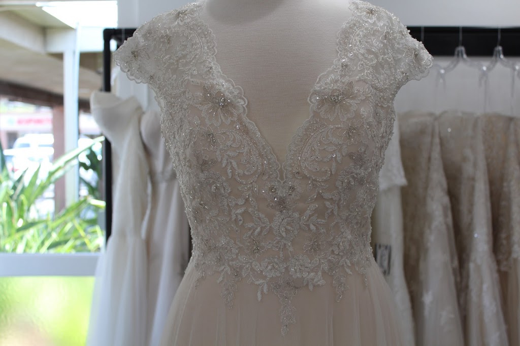 bridal outlet by dantella | 710 S Brookhurst St suite v, Anaheim, CA 92804, USA | Phone: (714) 706-2007