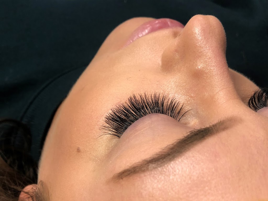 Revive Lash and Skin Spa | 1096 Wolfrum Rd, Weldon Spring, MO 63304, USA | Phone: (636) 578-3264