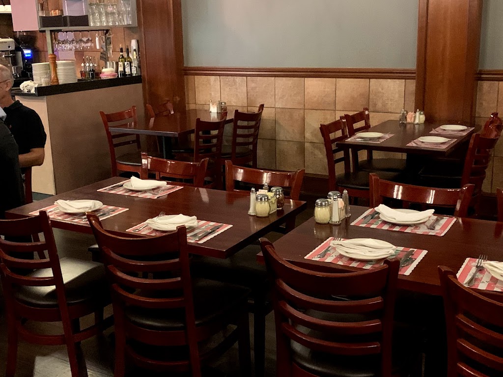 Dom & Vinnies Restaurant | 351 Saw Mill River Rd, Yonkers, NY 10701, USA | Phone: (914) 476-6666