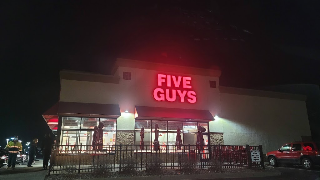 Five Guys | 12475 Riverdale Blvd NW, Coon Rapids, MN 55433, USA | Phone: (763) 208-1106