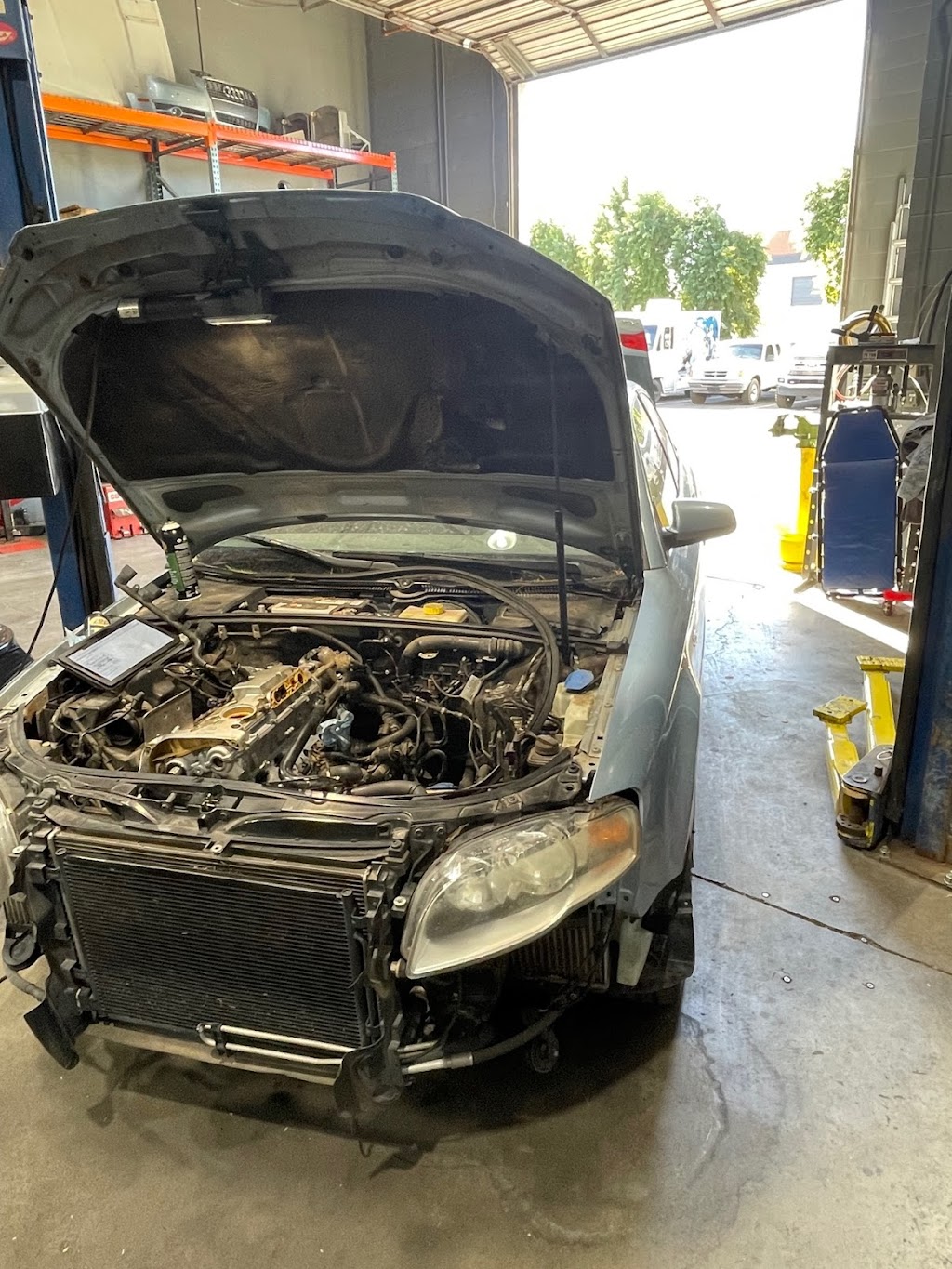 Edmunds Automotive Repair | 13200 W Foxfire Dr Ste 139, Surprise, AZ 85378, USA | Phone: (623) 556-5067