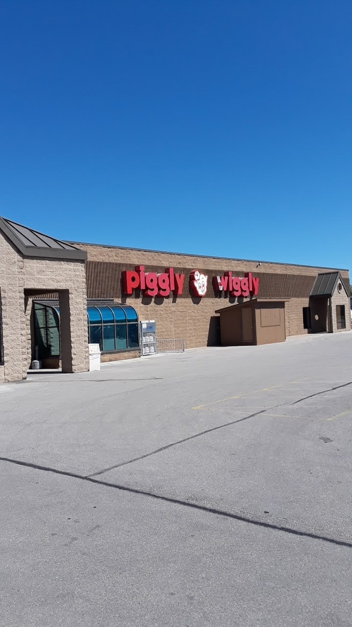 Fox Bros. Piggly Wiggly | W194N16774 Eagle Dr, Jackson, WI 53037, USA | Phone: (262) 677-4141