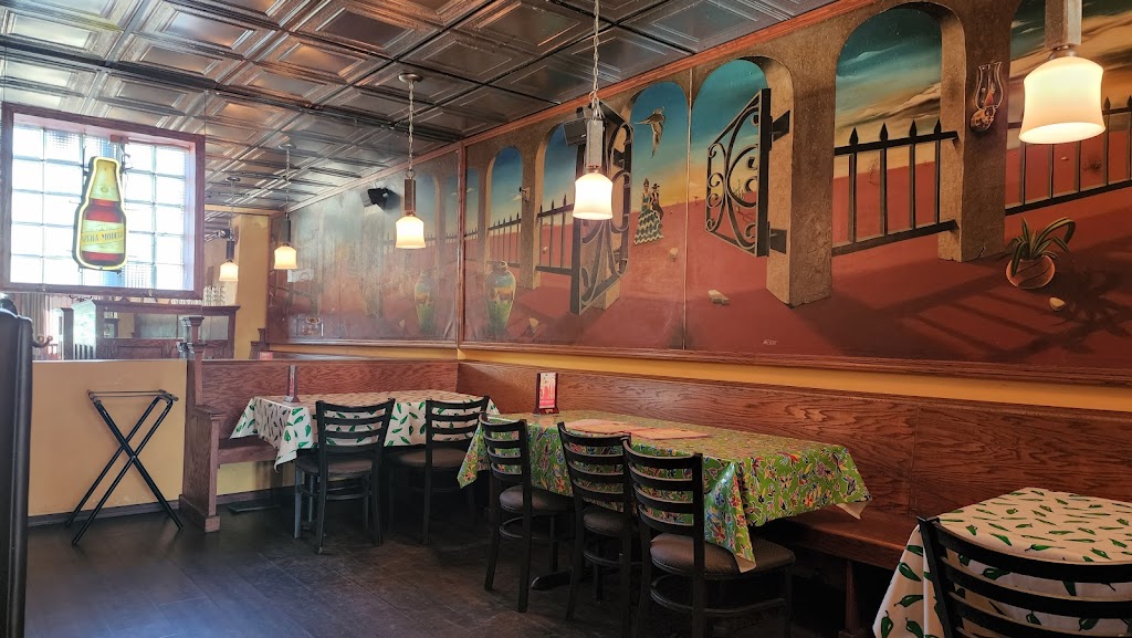 La Cucaracha Mexican Restaurante | 36 S Dale St South, St Paul, MN 55102, USA | Phone: (651) 221-9682