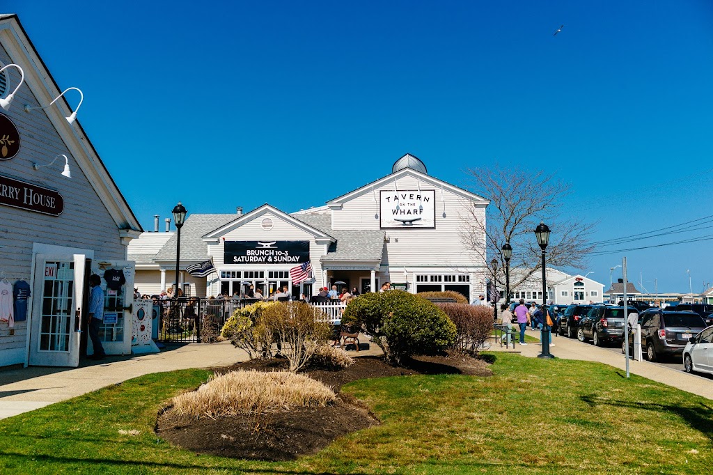 Tavern on the Wharf | 6 Town Wharf, Plymouth, MA 02360 | Phone: (508) 927-4961