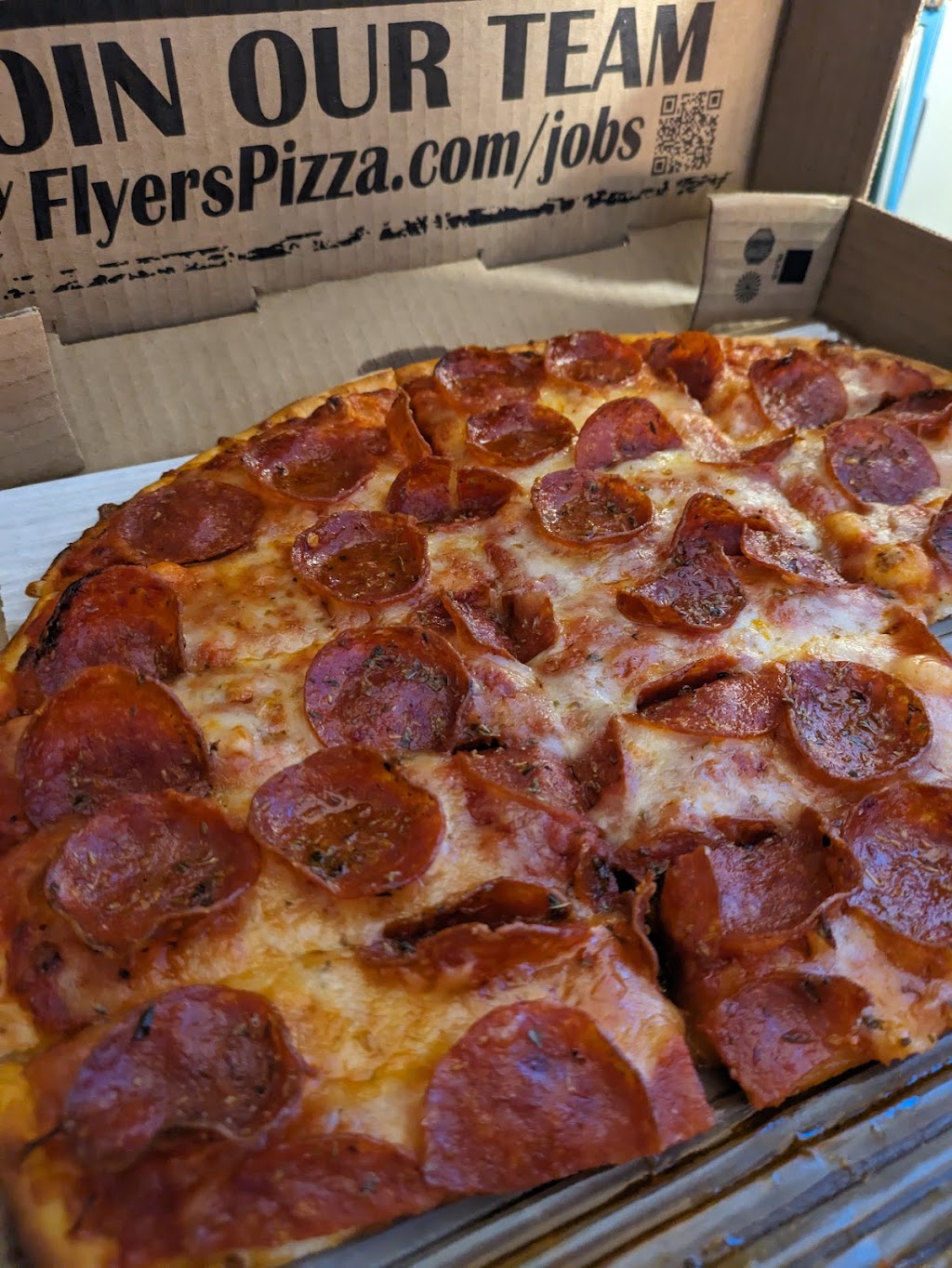 Flyers Pizza Blacklick | 962 N Waggoner Rd, Blacklick, OH 43004, USA | Phone: (614) 322-0123