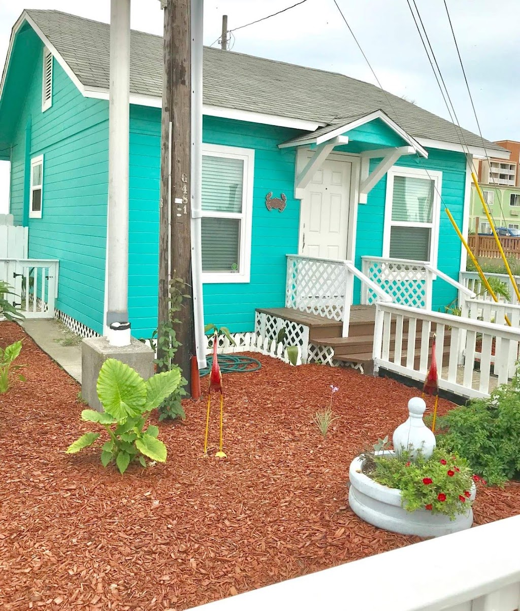 Surfside Cottages | 3302 Surfside Blvd, Corpus Christi, TX 78402, USA | Phone: (361) 633-7156