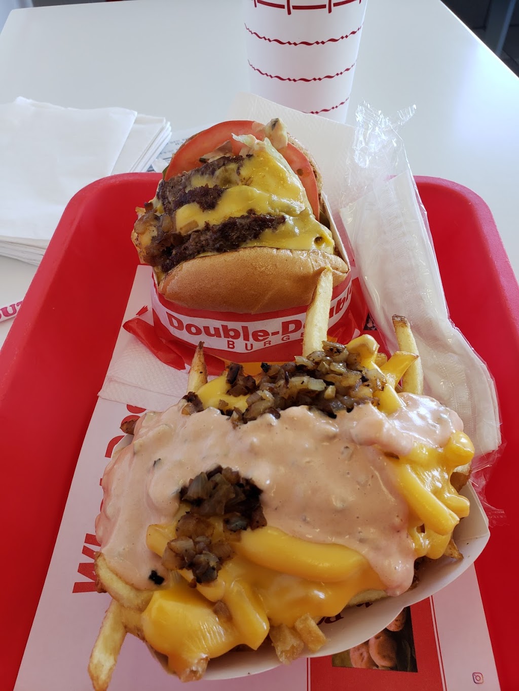 In-N-Out Burger | 1221 N, 1221 U.S. 287 Frontage Rd, Mansfield, TX 76063, USA | Phone: (800) 786-1000