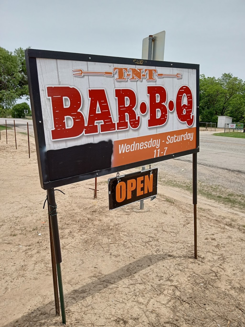 TNT BBQ | 3955 FM471, Castroville, TX 78009, USA | Phone: (830) 538-8370