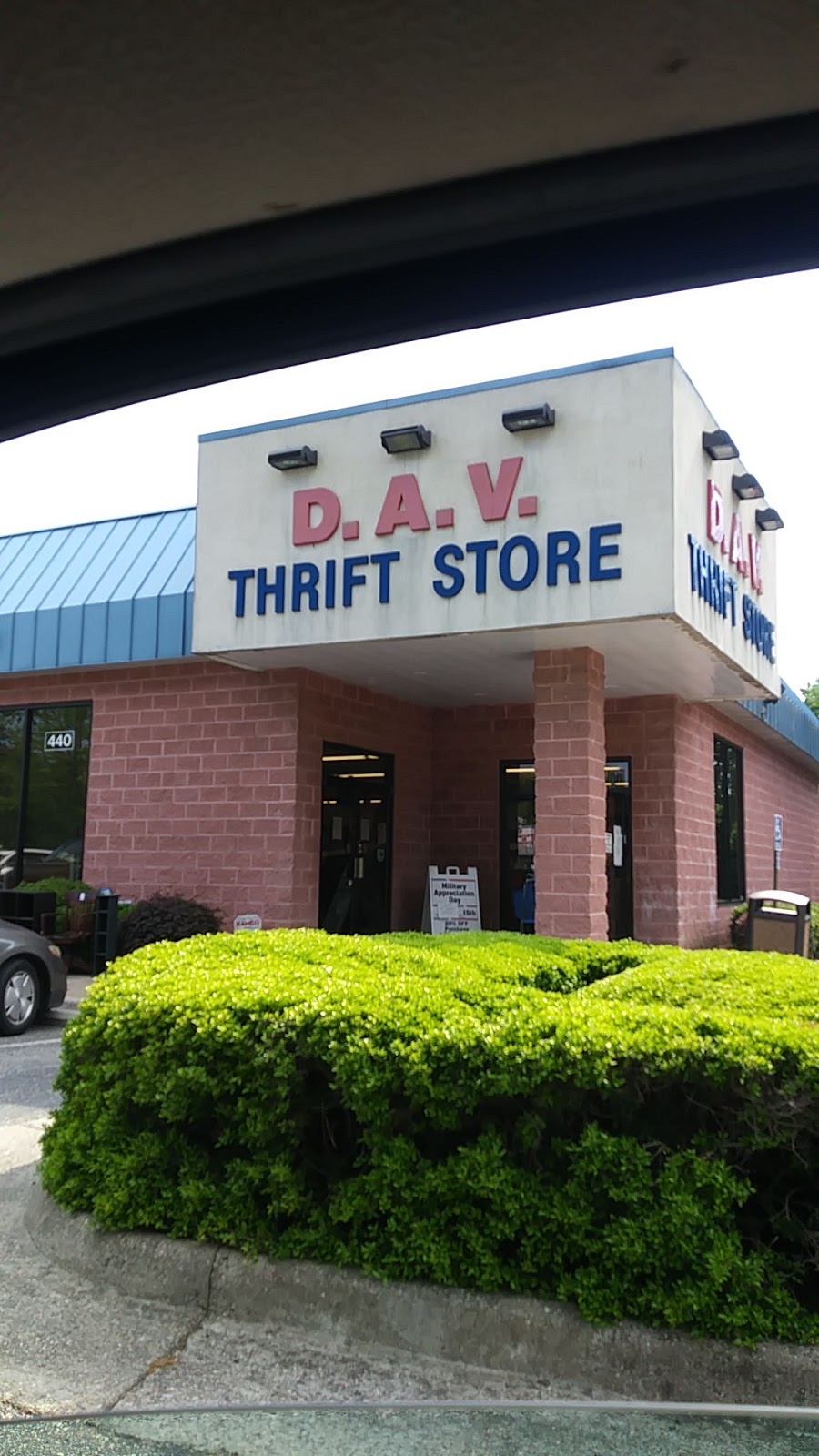 DAV Thrift Store | 440 Merrimac Trail, Williamsburg, VA 23185 | Phone: (757) 220-0839