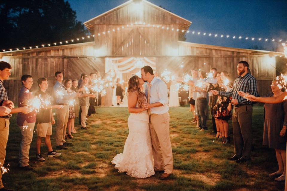 Direct Sparklers | 2665 N Main St, Hubbard, OH 44425, USA | Phone: (833) 727-7275