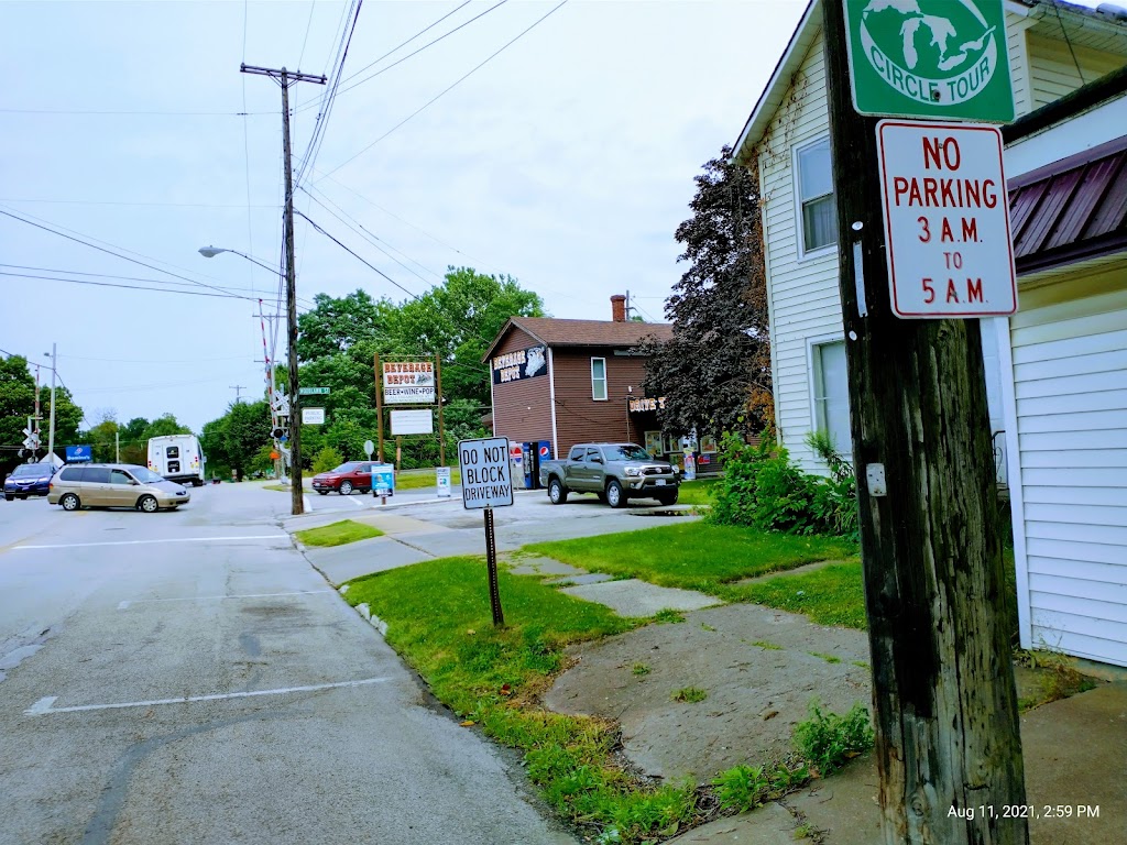 Beverage Depot | 119 N Broadway, Geneva, OH 44041, USA | Phone: (440) 466-7130