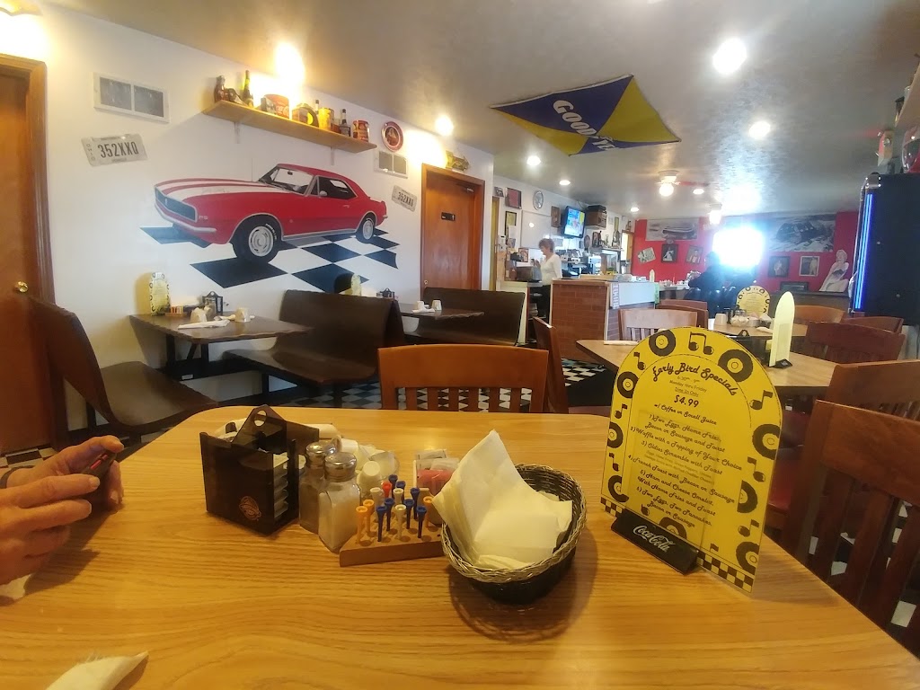 Oldies & Goodies Family Diner | 641 Massillon Rd, Akron, OH 44306, USA | Phone: (330) 733-3878