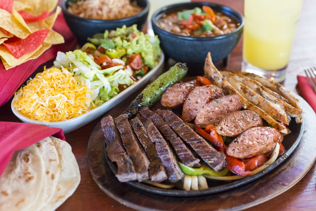 Serranos Cocina y Cantina - Cedar Park | 1900 E Whitestone Blvd, Cedar Park, TX 78613, USA | Phone: (512) 986-7374