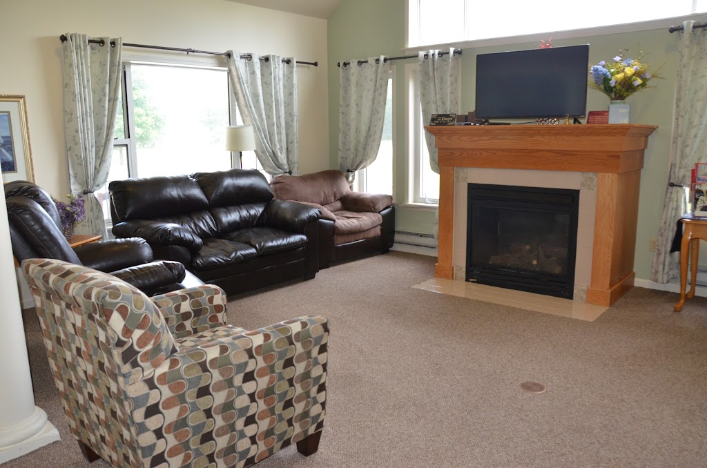 CLE Haven Bayside Assisted Living | 225 E Brown Deer Rd, Milwaukee, WI 53217, USA | Phone: (414) 258-9955