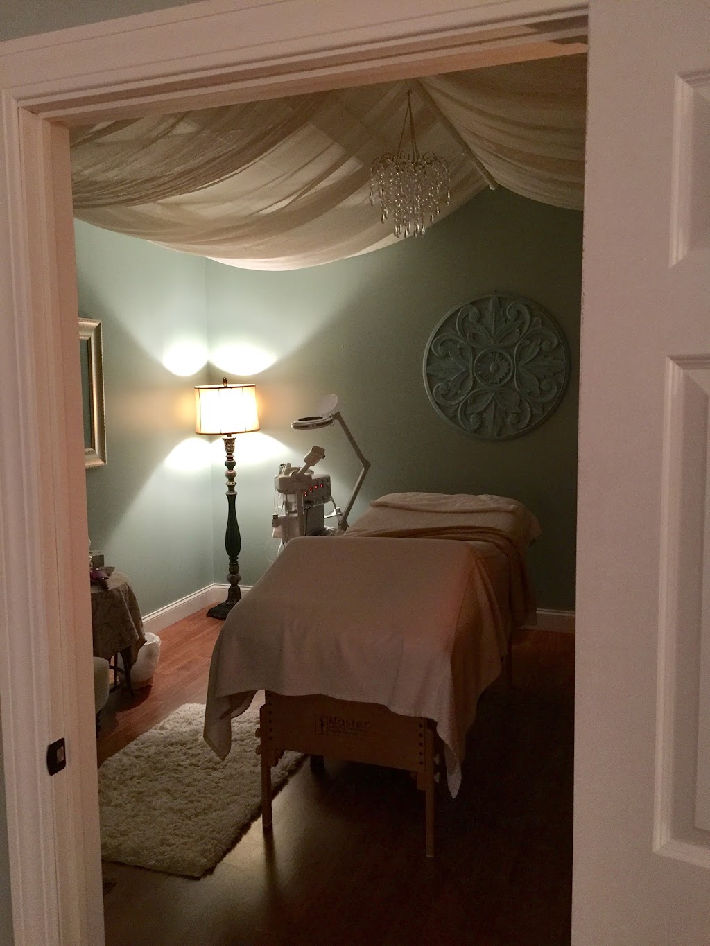 Spa B Beauty & Wellness | 919 Main St, Grafton, OH 44044, USA | Phone: (855) 984-1575