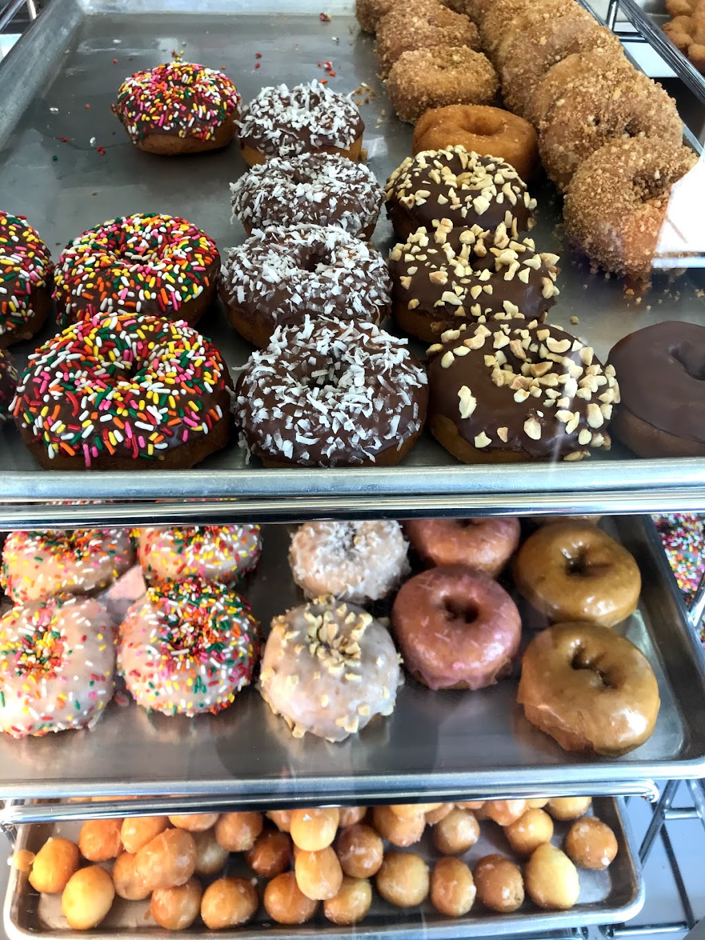 Maple Leaf Donuts | 41200 Blacow Rd # I, Fremont, CA 94538, USA | Phone: (510) 438-9314