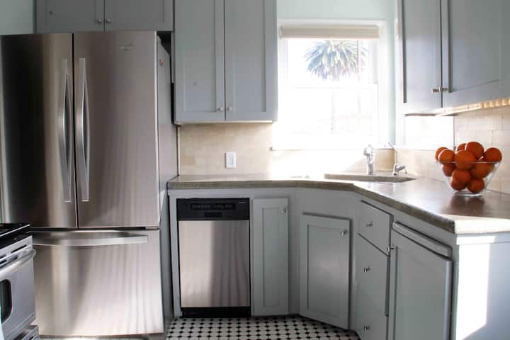 San Diego Vacation Rental Minutes to Downtown | 3270 Cedar St, San Diego, CA 92102, USA | Phone: (858) 859-0403