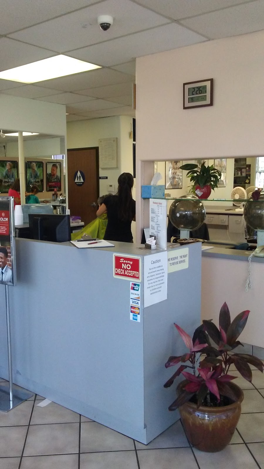 Fantastic Sams Cut & Color | 5630 2nd St, Long Beach, CA 90803, USA | Phone: (562) 621-6666