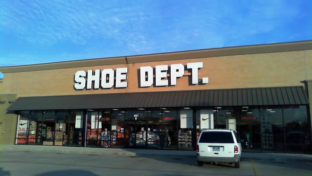 Shoe Dept. | Walmart Shopping Ctr, 1055 SW Wilshire Blvd Ste E, Burleson, TX 76028, USA | Phone: (817) 426-2002