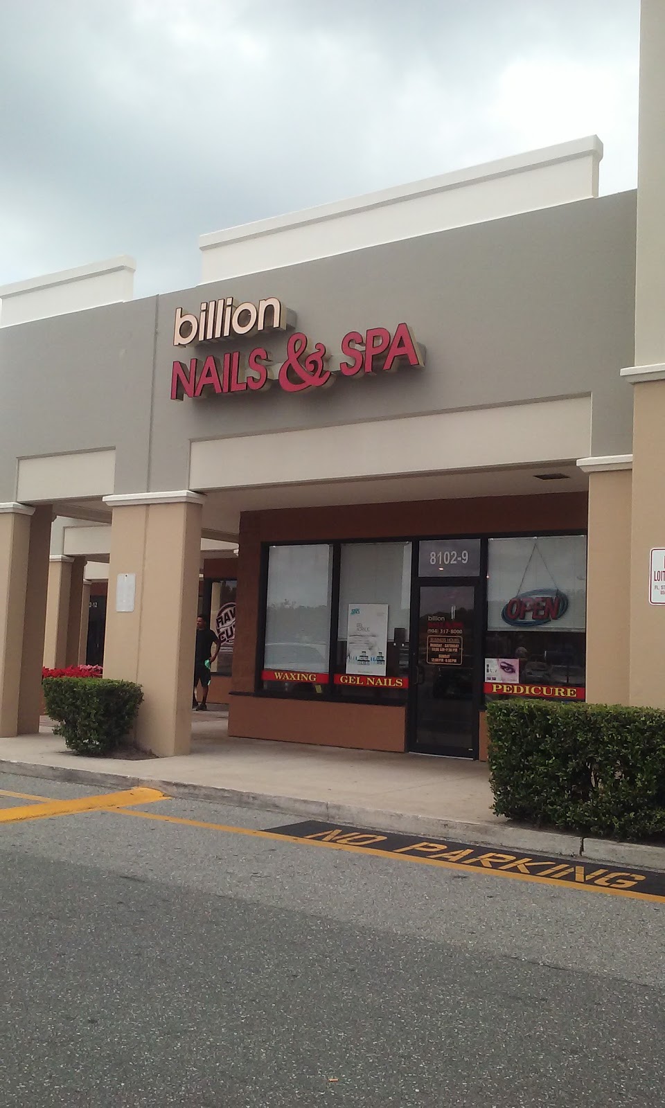 Crossroads Shopping Center | 8102 Blanding Blvd, Jacksonville, FL 32244, USA | Phone: (813) 679-8384