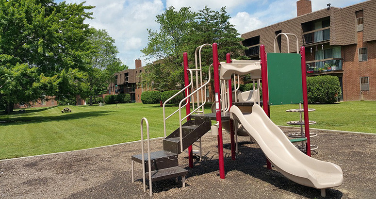 Fawn Lake Apartments | 9640 Fernwood Dr, Olmsted Falls, OH 44138, USA | Phone: (440) 201-9948