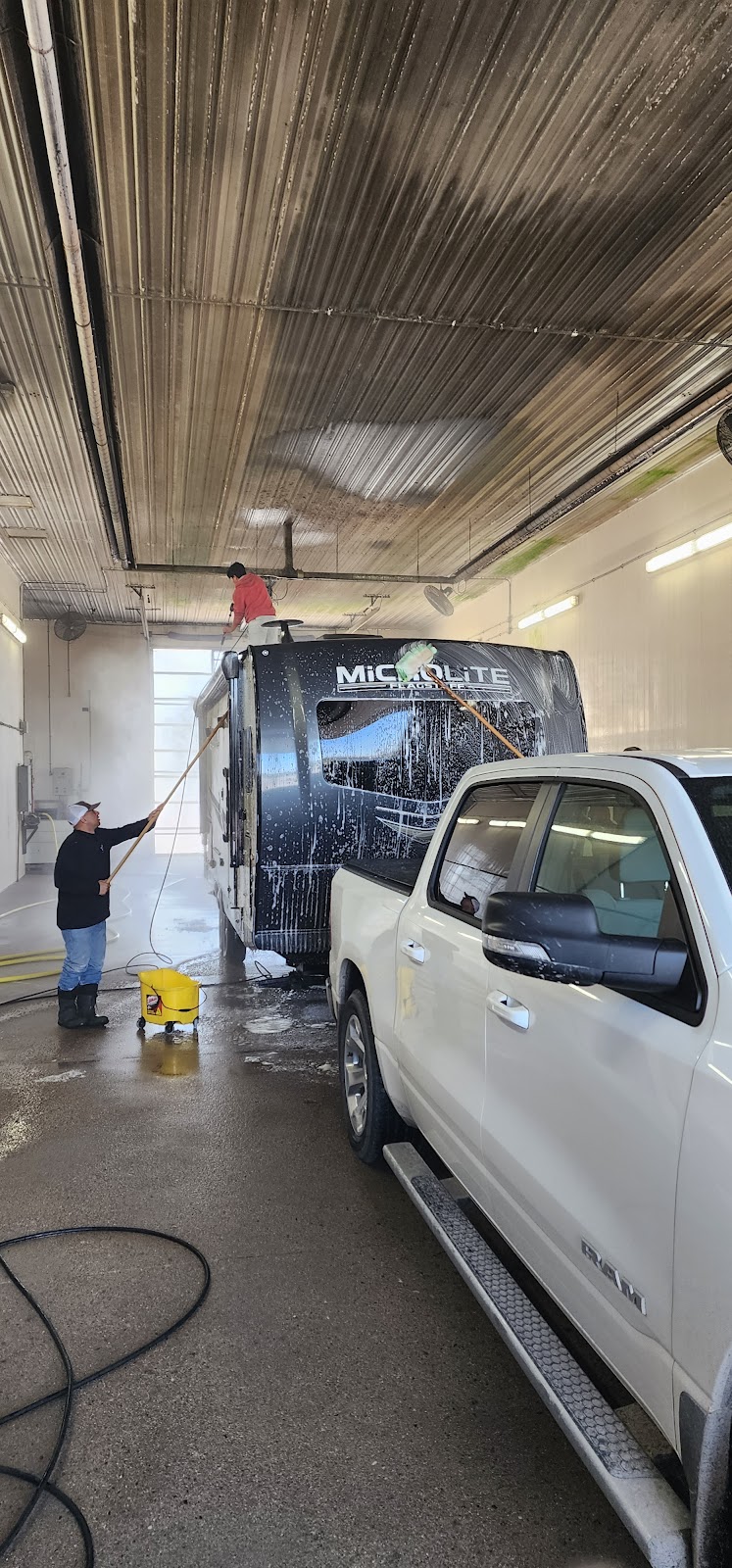 BBT Truck and Trailer Wash | 1232 19th St E, Columbus, NE 68601, USA | Phone: (402) 910-5601