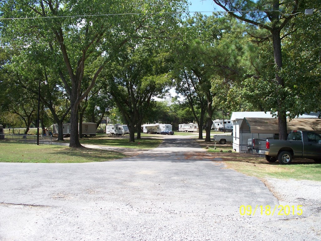 Sharpes Pecan Estates Mobile Home/RV Park | Sharpes Pecan Rd, Denison, TX 75021, USA | Phone: (903) 463-1728