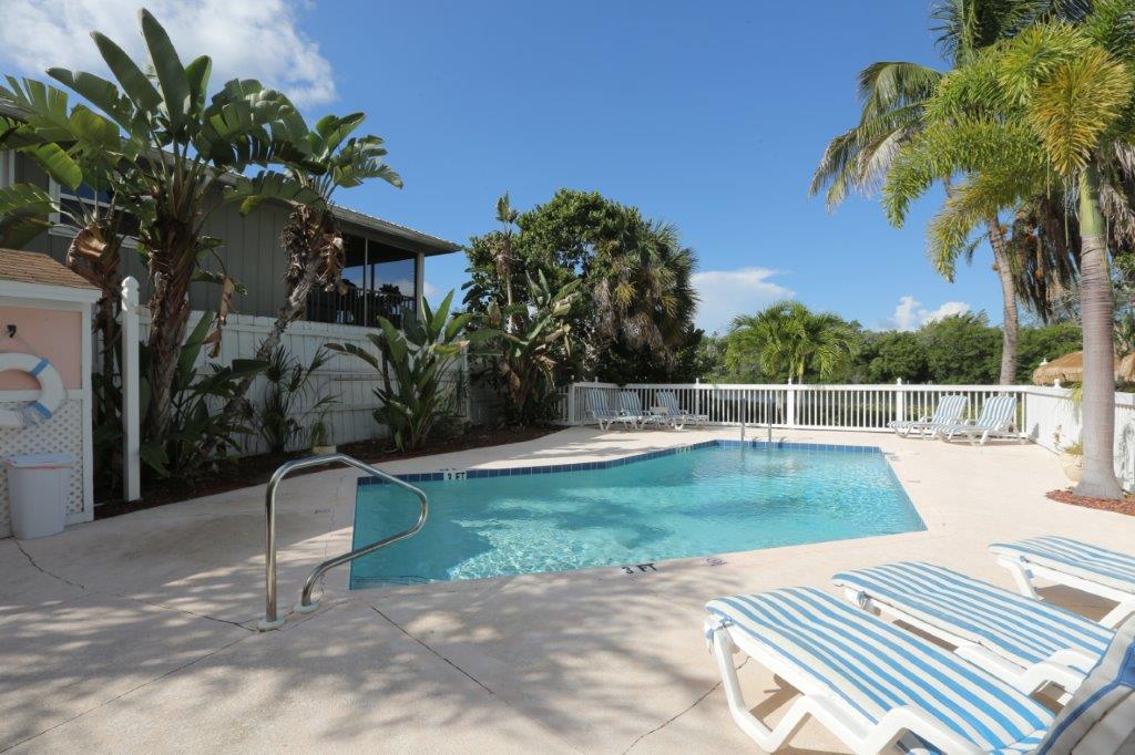 Siesta Key Bungalows | 8212 Midnight Pass Rd, Sarasota, FL 34242, USA | Phone: (941) 349-9025