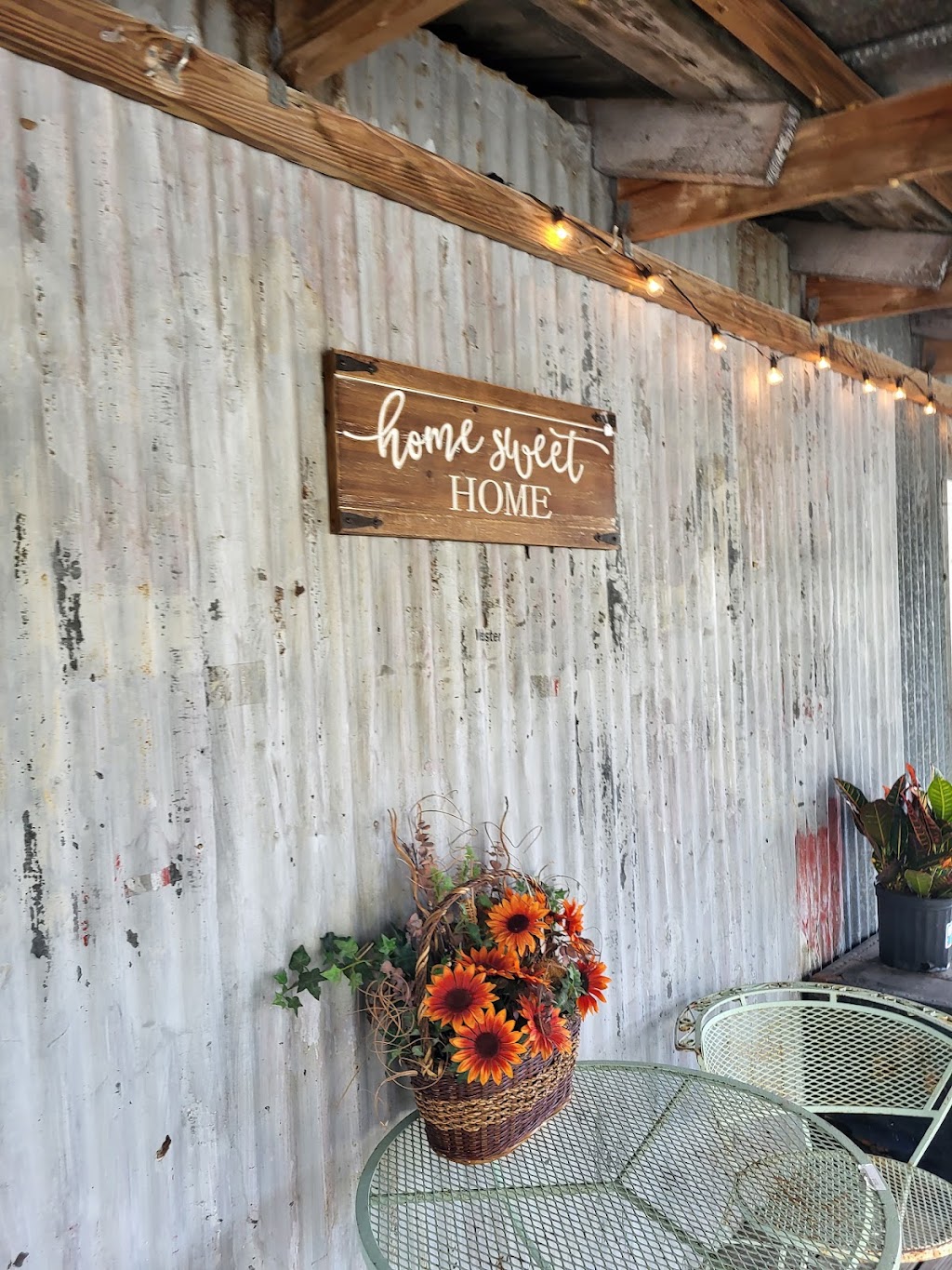 The Florida Native • Antiques & More | 15 S Market Blvd, Webster, FL 33597, USA | Phone: (352) 569-4277